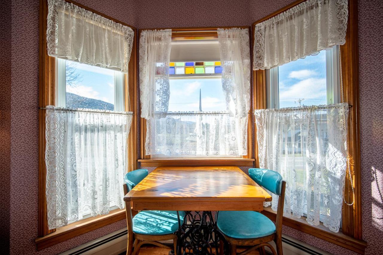 Couette-café Allegria & Breakfast Restaurant